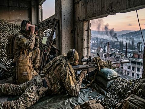 Redline Tactical nişancı pozisyonu